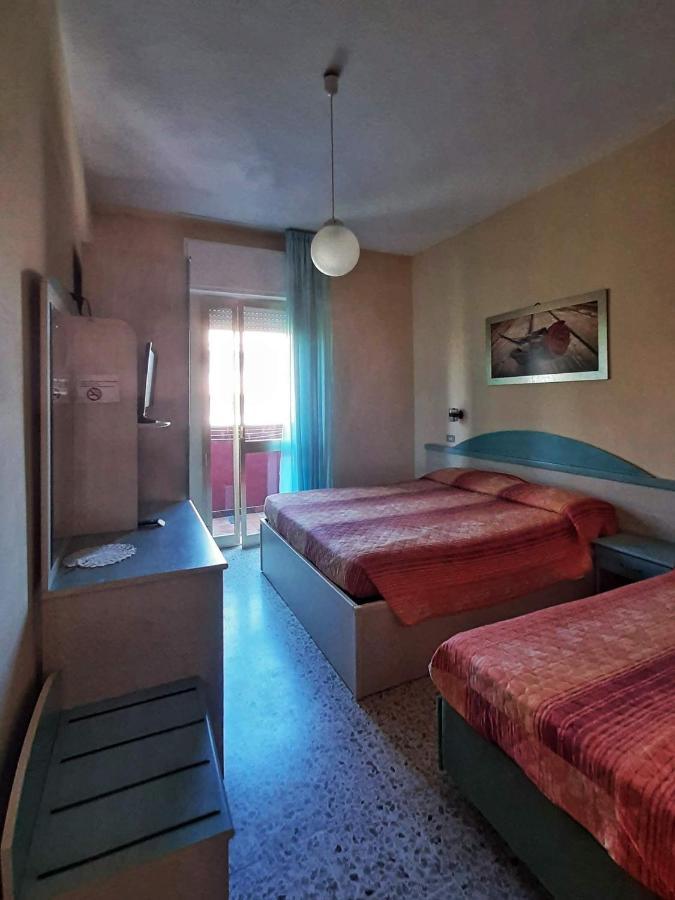 Hotel Prestigio チェゼナーティコ エクステリア 写真