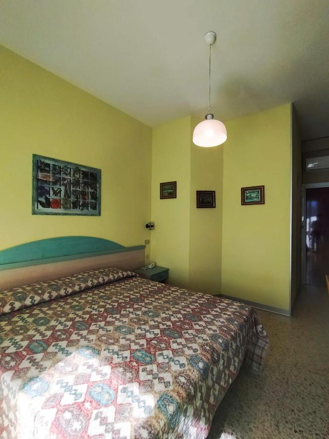 Hotel Prestigio チェゼナーティコ エクステリア 写真