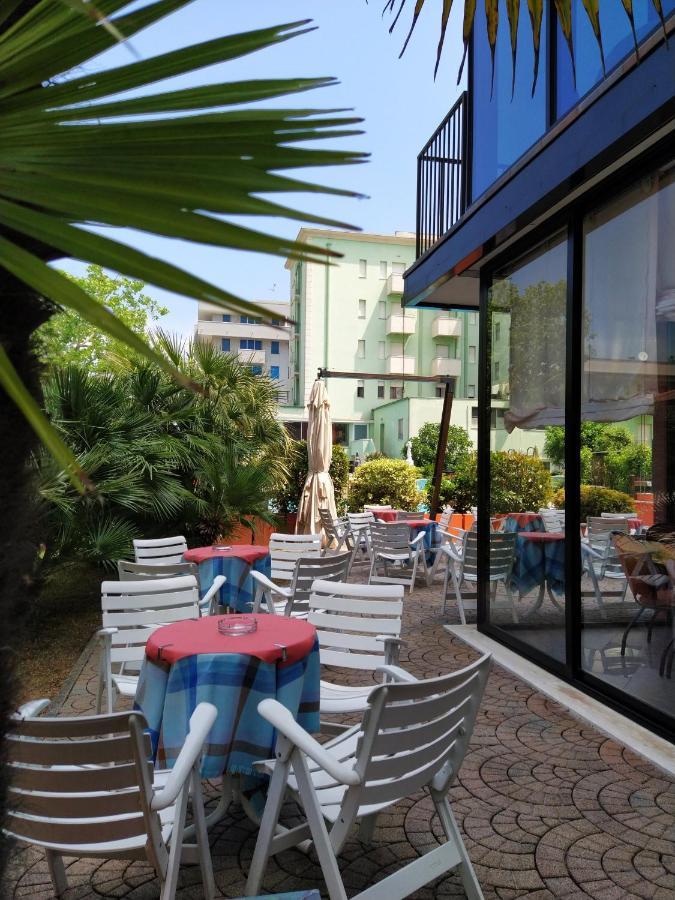 Hotel Prestigio チェゼナーティコ エクステリア 写真