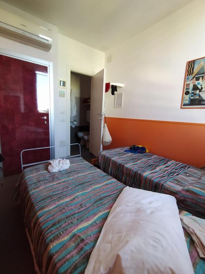 Hotel Prestigio チェゼナーティコ エクステリア 写真