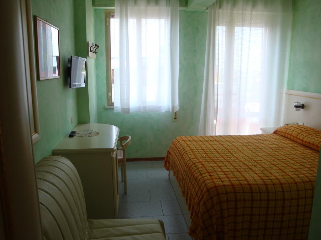 Hotel Prestigio チェゼナーティコ 部屋 写真