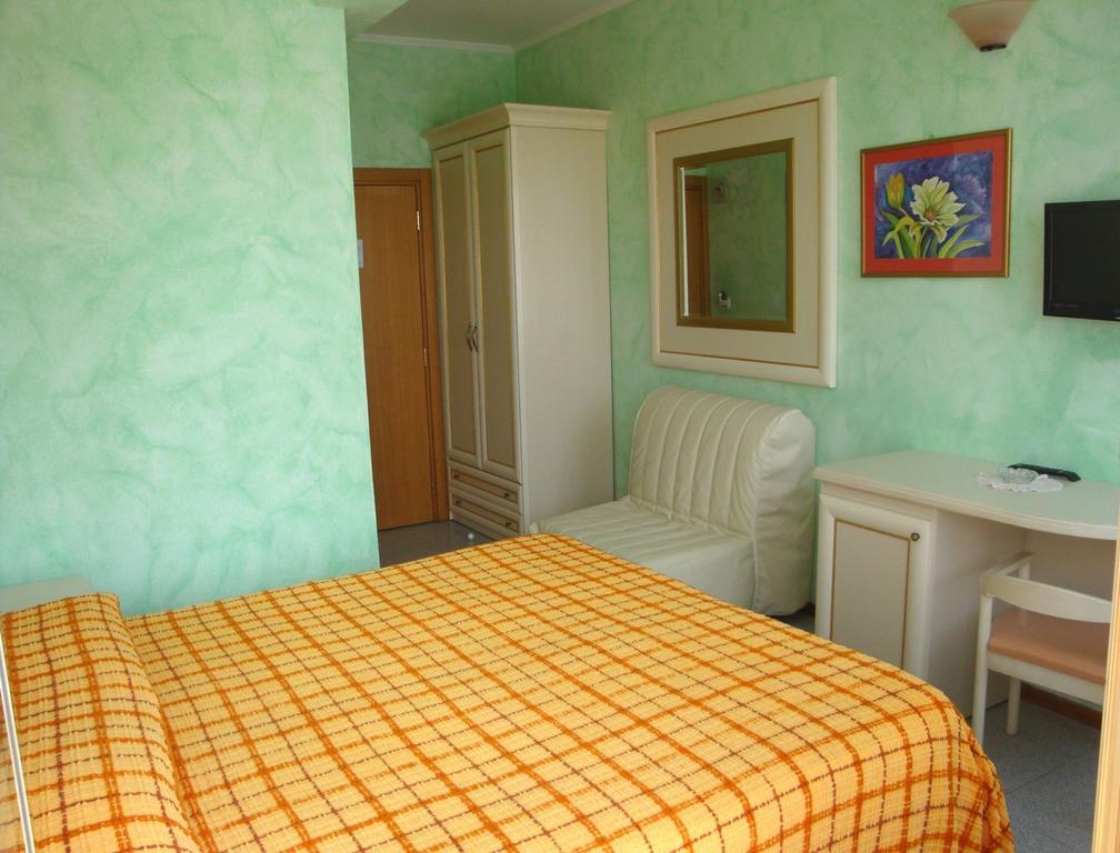 Hotel Prestigio チェゼナーティコ エクステリア 写真