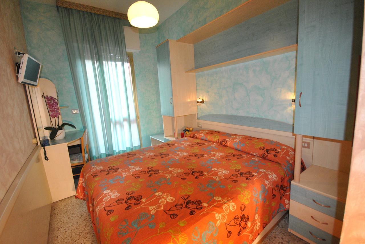 Hotel Prestigio チェゼナーティコ エクステリア 写真